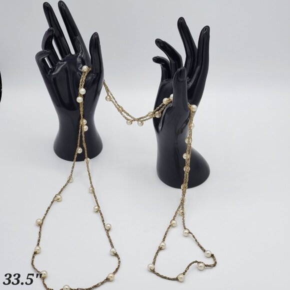 Set of 3 Pearl and Silver Costume Fashion Jewelry Necklaces - Picture 5 of 8